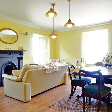 בית נופש Shannonview Country House Labasheeda